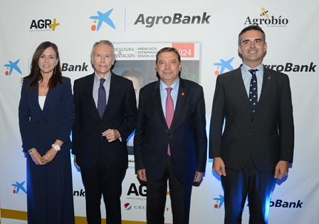 Luis Planas participa en la presentación del Anuario de Agricultura y Alimentación 2024 del Grupo Joly foto 4