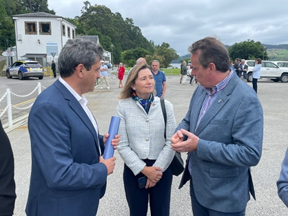 La secretaria general de Pesca asiste a la presentación de la patrullera “Ría del Eo” foto 4