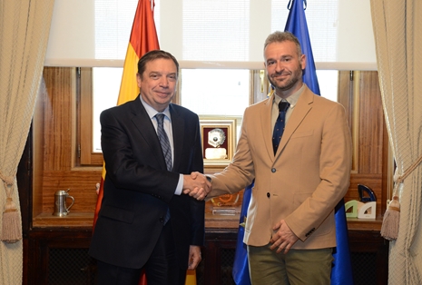 El ministro Luis Planas se reúne con el nuevo presidente de la Real Federación Española de Caza 