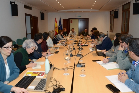 Reunión de seguimiento del ministerio con el sector foto 3