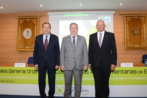 Hoy, en la clausura de la asamblea general de Cooperativas Agroalimentarias de España   foto 4