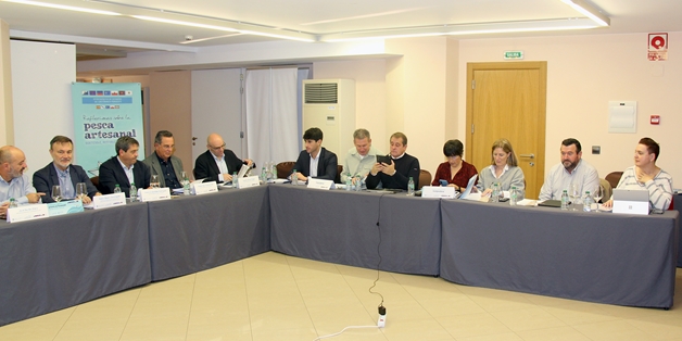 Hoy, en Burela, en el marco de la reunión interfederativa de cofradías de pescadores del Cantábrico-noroeste  foto 5