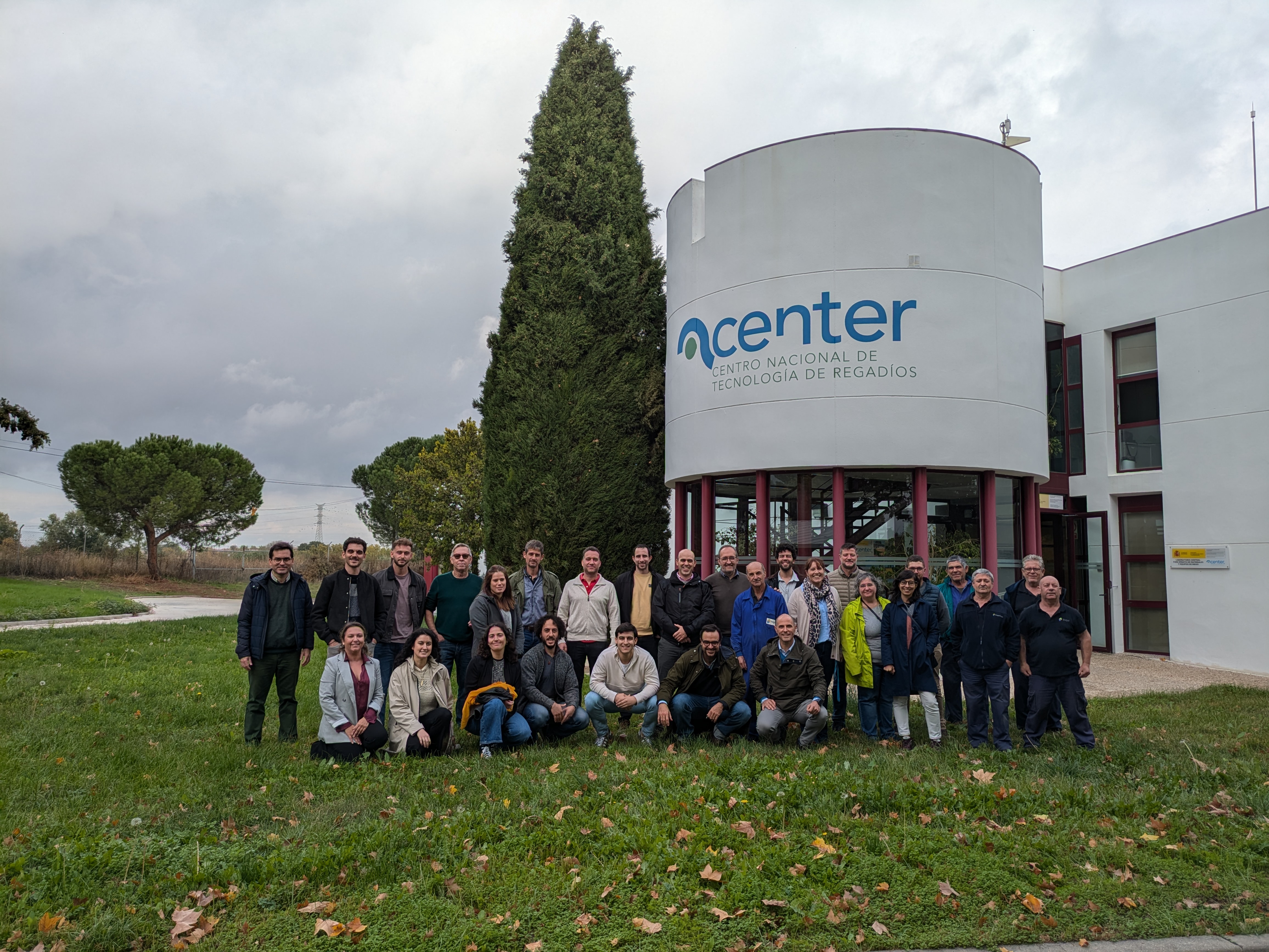 VISITA DE MIEMBROS DE LA GERENCIA DE REGADÍOS DE LA EMPRESA TRAGSA AL CENTRO NACIONAL DE TECNOLOGÍA DE REGADÍOS (CENTER)