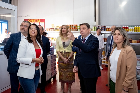 Luis Planas visita Mercalaspalmas, ejemplo de la importancia de los mercados de mayoristas para el abastecimiento de alimentos  foto 5