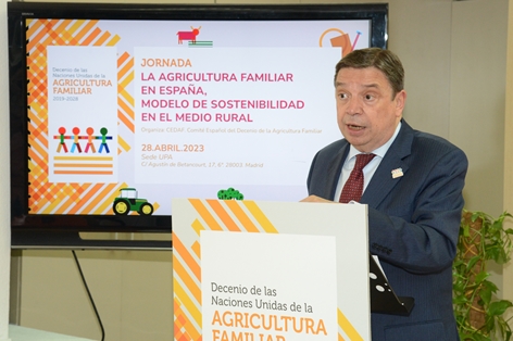 HOY, EN LA CLAUSURA DE LA JORNADA “LA AGRICULTURA FAMILIAR EN ESPAÑA, MODELO DE SOSTENIBILIDAD EN EL MEDIO RURAL” foto 3