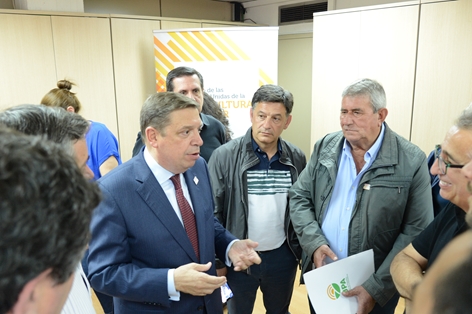 HOY, EN LA CLAUSURA DE LA JORNADA “LA AGRICULTURA FAMILIAR EN ESPAÑA, MODELO DE SOSTENIBILIDAD EN EL MEDIO RURAL” foto 6