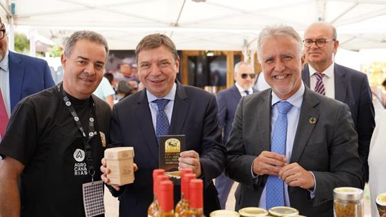 Hoy, en Lanzarote, en la inauguración de la feria Agrocanarias  foto 3